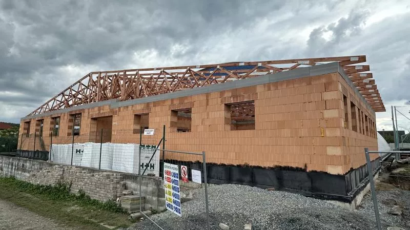 Vazníky pro sportovní halu Šťáhlavy