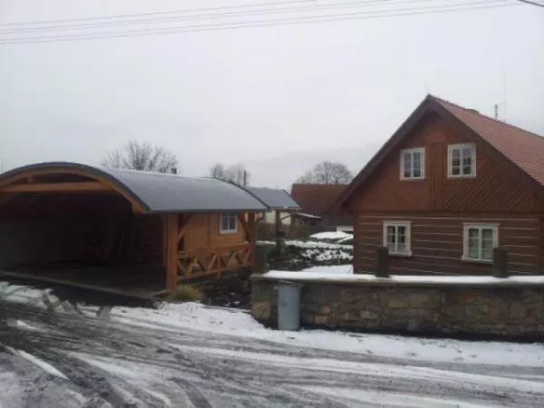Oblouková garáž